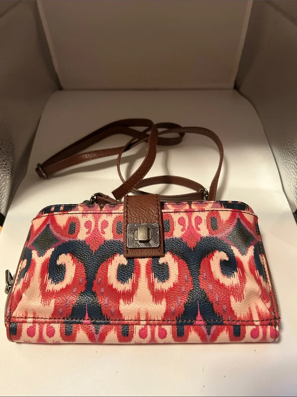 The sak iris crossbody wallet boho ikat print festive black pink cream casual